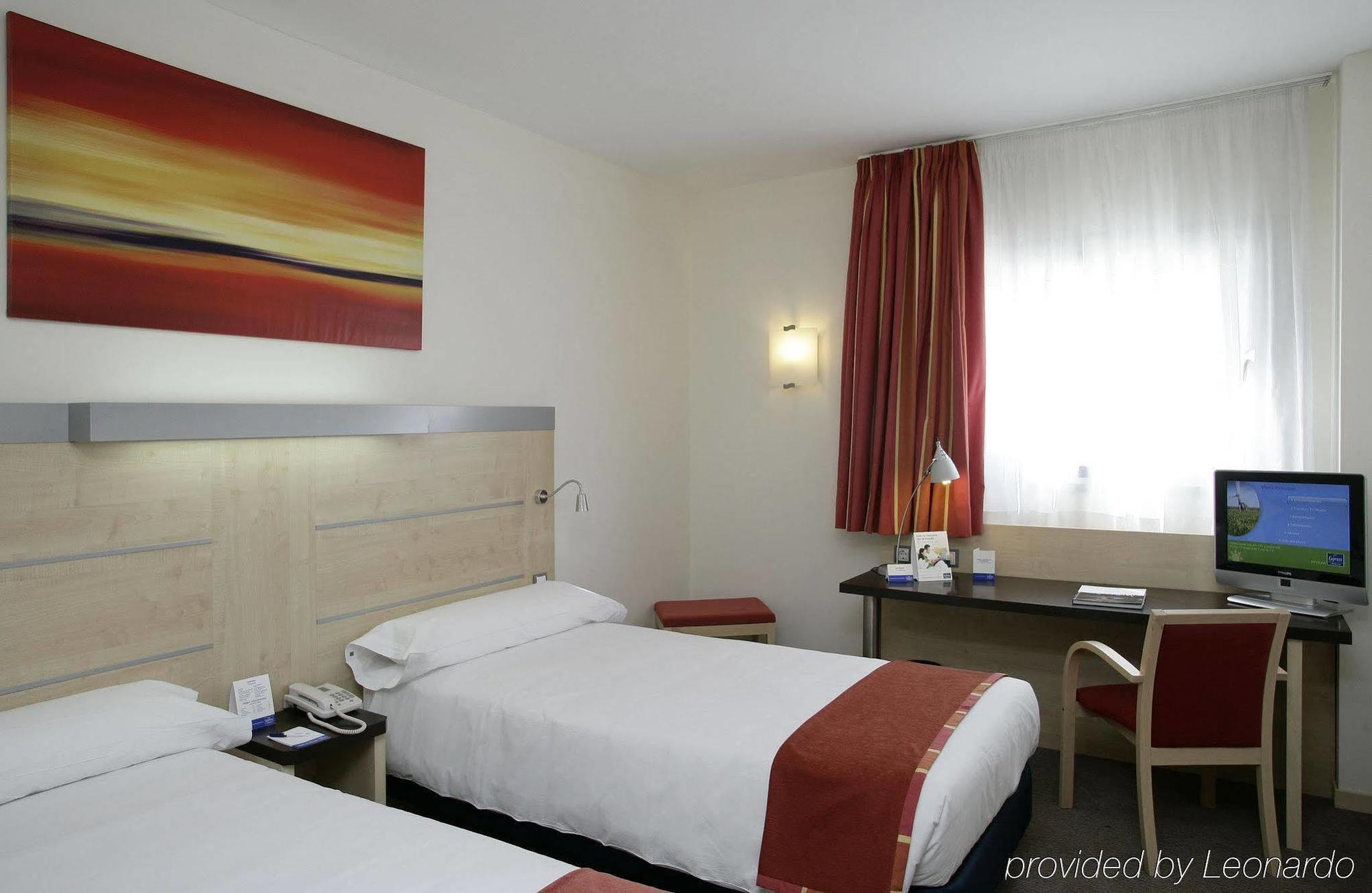 B&B Hotel Madrid Aeropuerto T1 T2 T3 Exterior foto