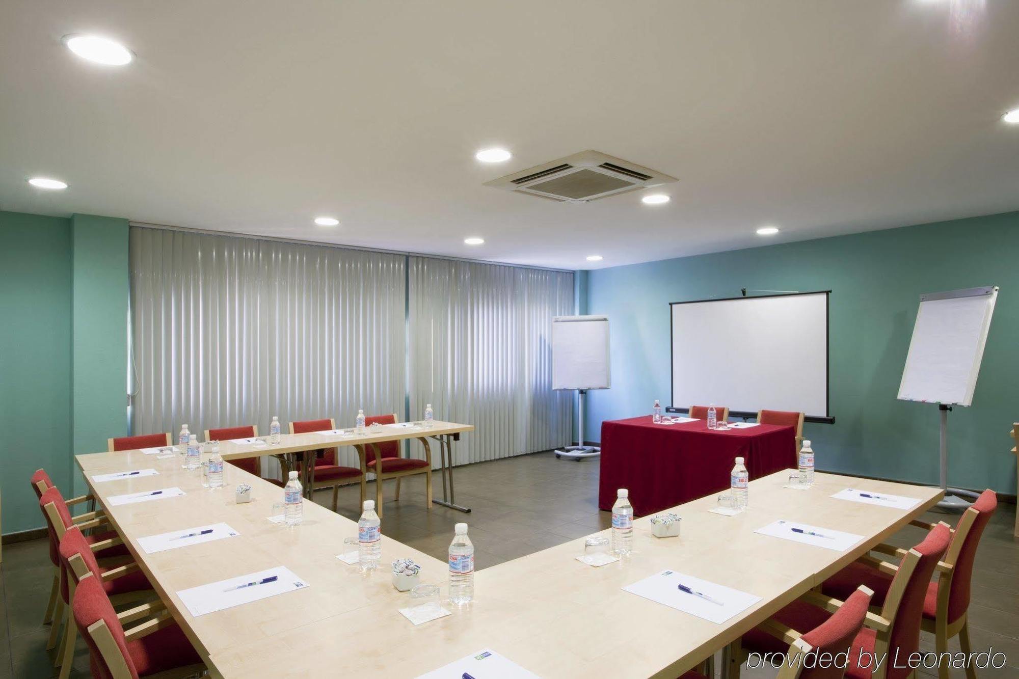 B&B Hotel Madrid Aeropuerto T1 T2 T3 Facilidades foto